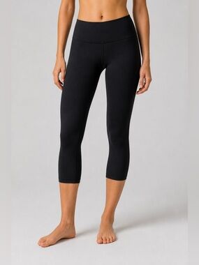 Lululemon Black Cropped Leggings Size 4 High Rise Stretch Yoga Pants